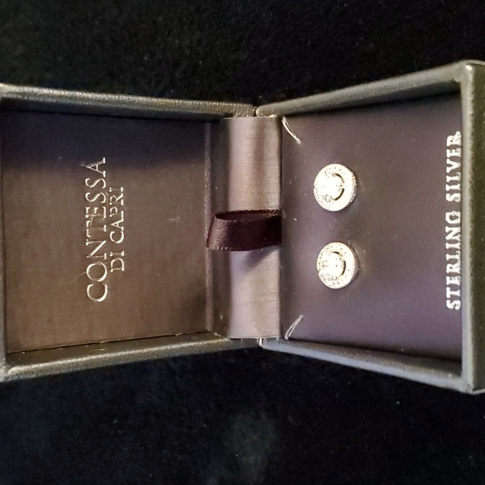 Contests Di Capri earrings